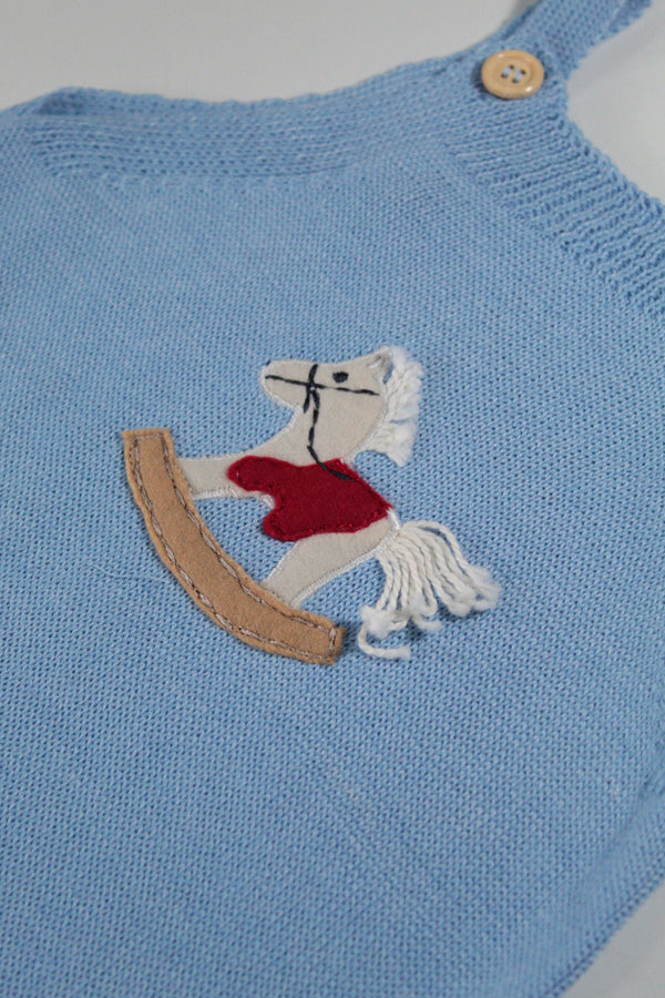 Jardineira em Linho Bordado