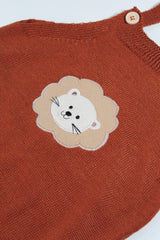 Jardineira em Linho Bordado