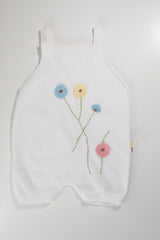 Jardineira em Linho Bordado